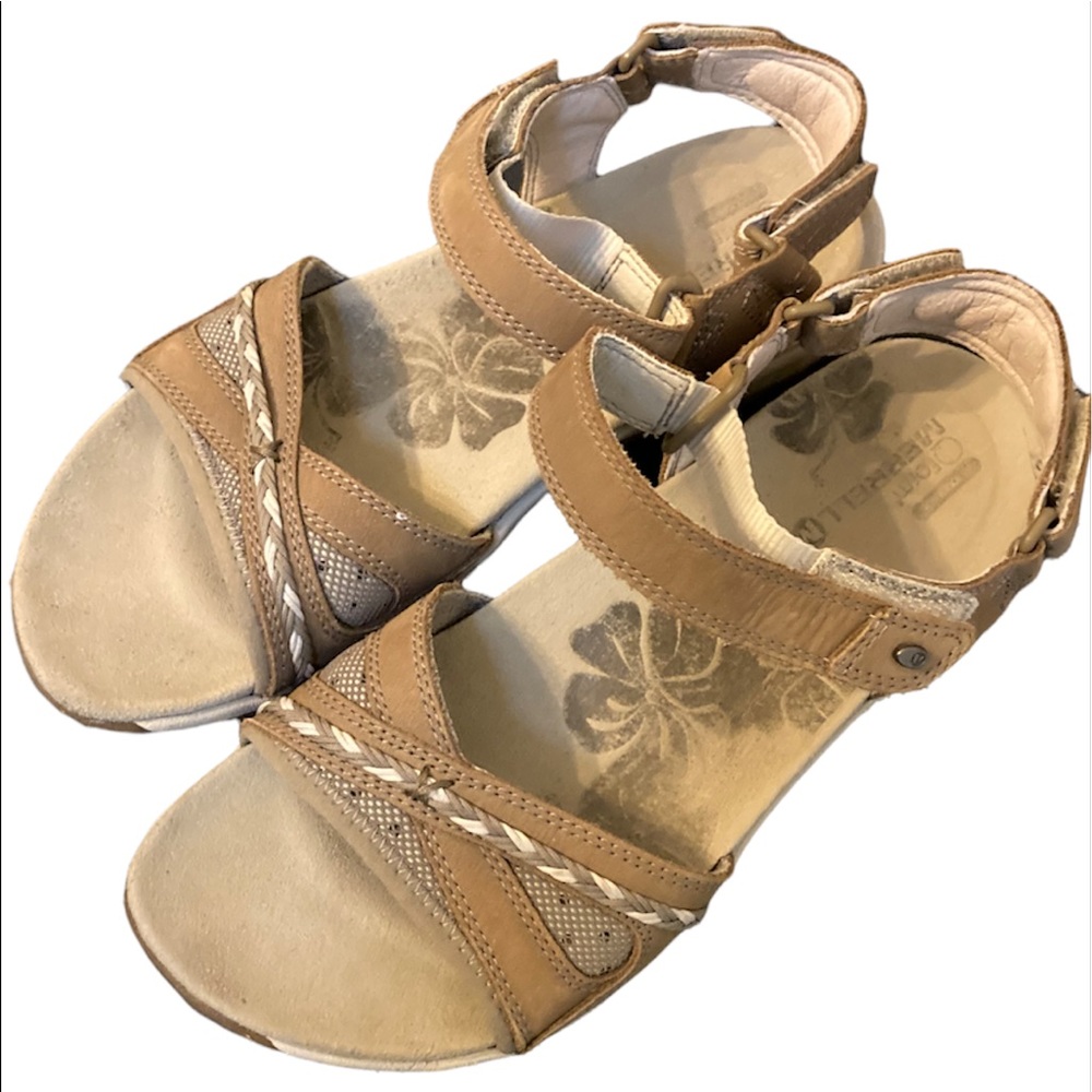 Merrell women sandals size 7